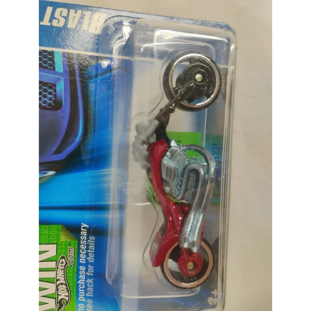 2006 Hot Wheels #137 Blast‎ Lane Motorcycle Red/Maroon Fat Tire